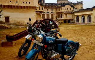 City with Motorcyclist India Tour